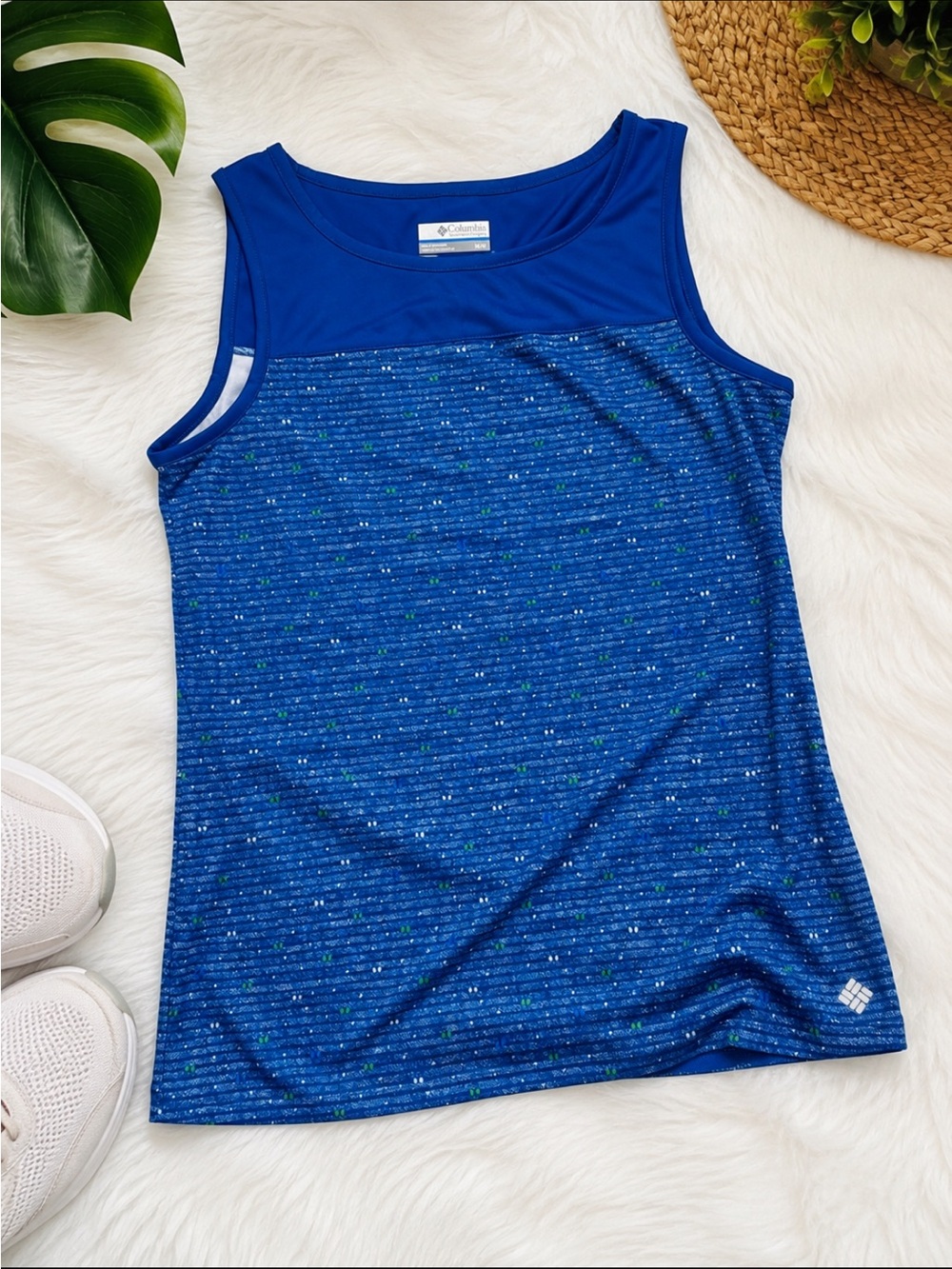 Columbia Women’s Tank Top Blue Sleeveless Athletic Hiking Outdoor Size M